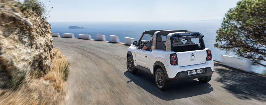  Citroen E-Mehari 2018 года  (фото 9 из 26)